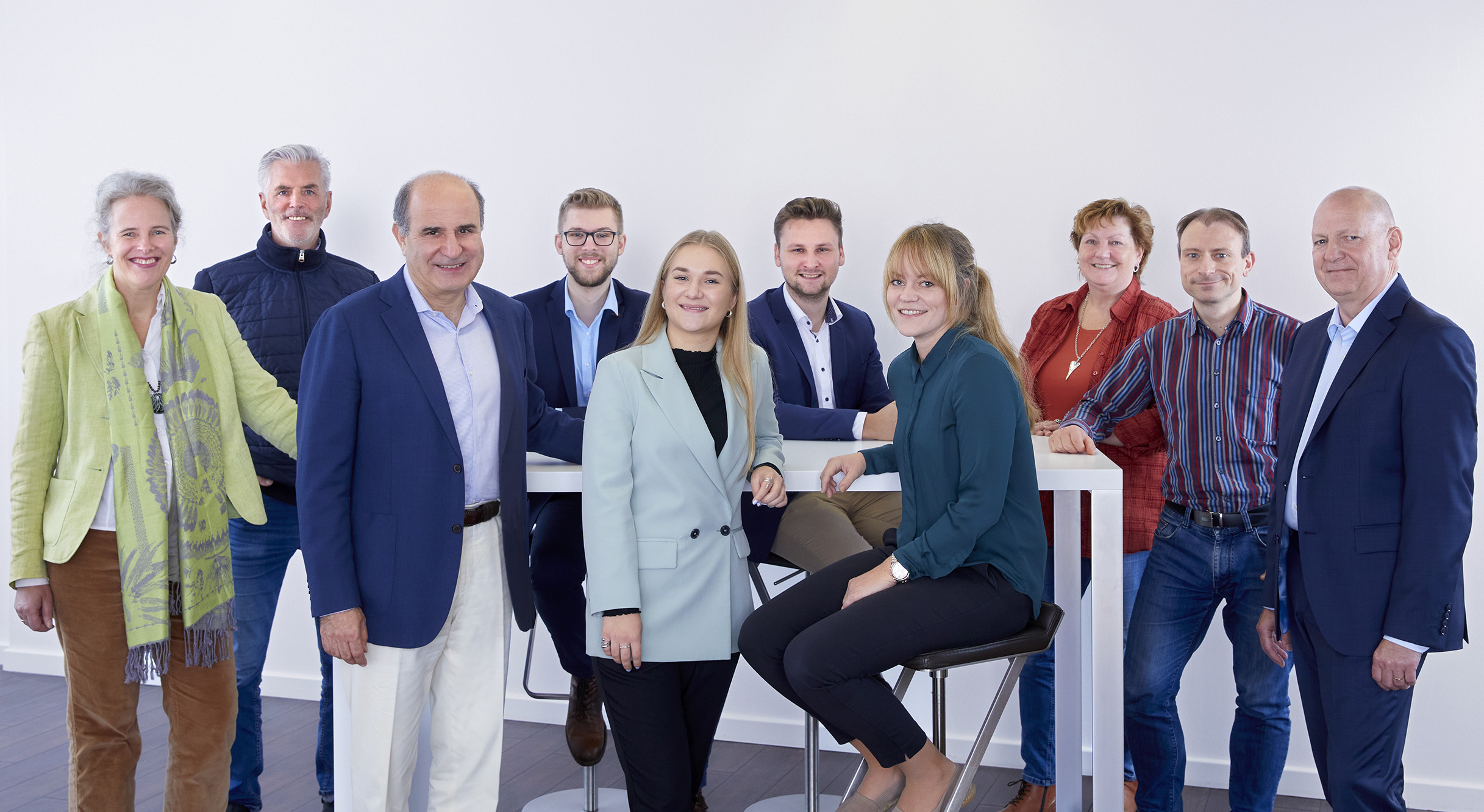Keyaniyan Company Team